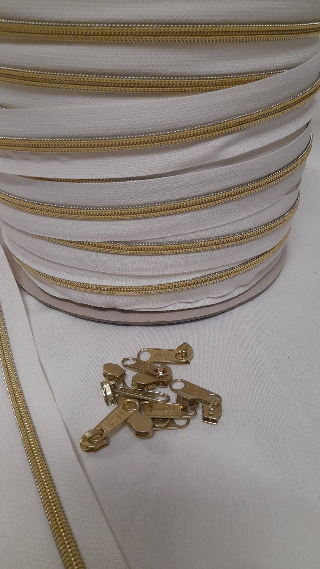 Fecho Zipper | Malha 5 | Branco + Dourado