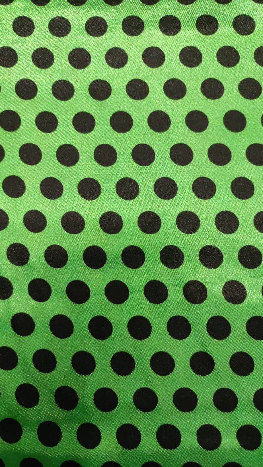 Cetim | Estampado | Carnaval | Bola Preta | Fundo Verde - Image 3