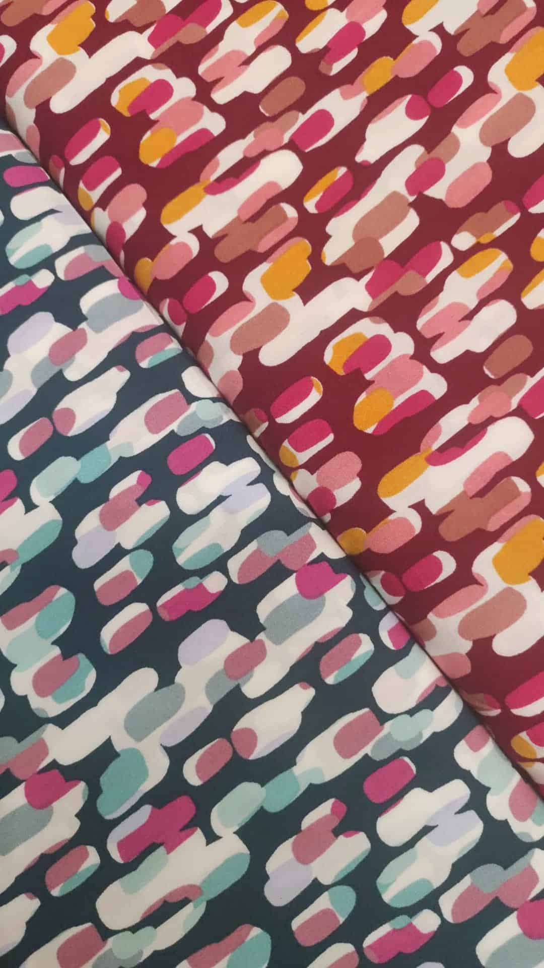 Tecido Confeção | Vestuário | Viscose | Geométrico - Image 2